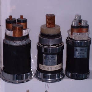 Cupru / aluminiu 300mm 400mm Cablul cu un singur miez cu placă metalică 220kv 110kv